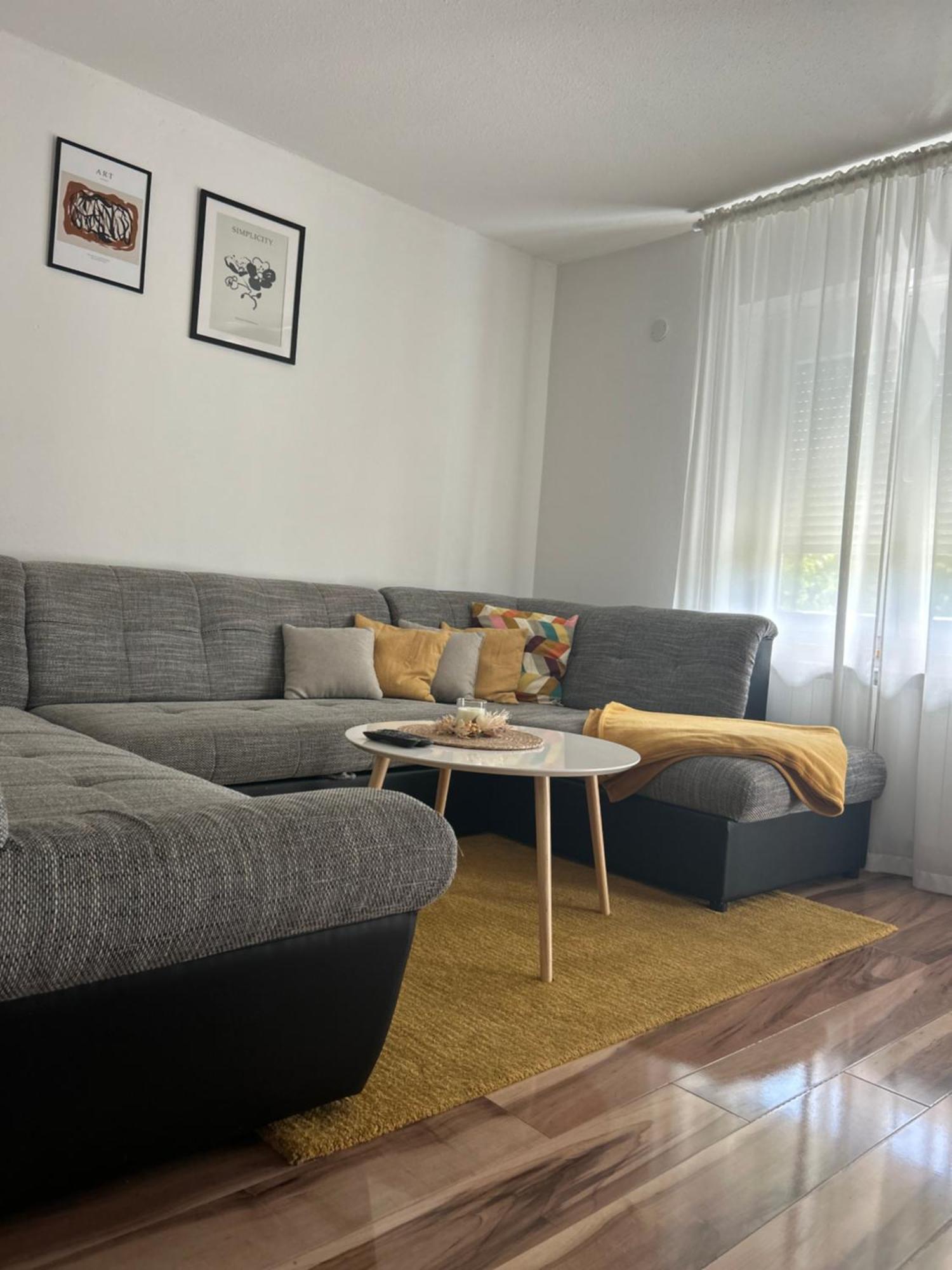 Apartments And Rooms Krizmanic Smoljanac Extérieur photo