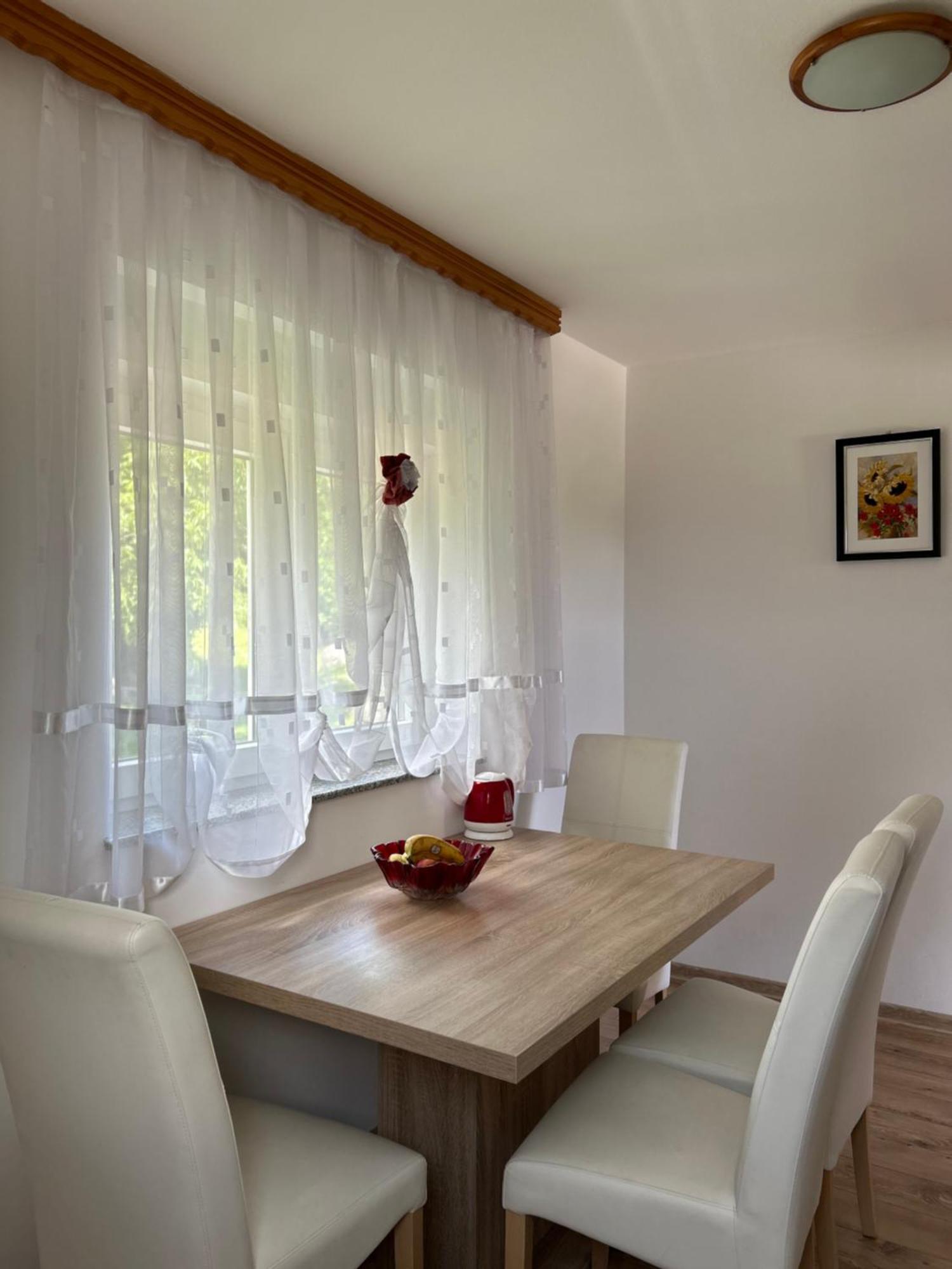 Apartments And Rooms Krizmanic Smoljanac Extérieur photo