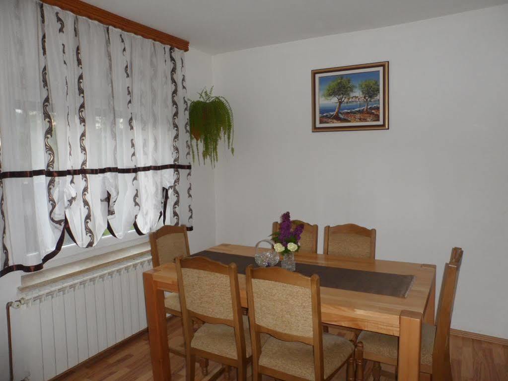 Apartments And Rooms Krizmanic Smoljanac Extérieur photo